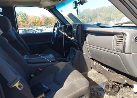 2002 Chevrolet Avalanche 1500 z USA, uszkodzony, nr VIN 3GNEK13TX2G265848